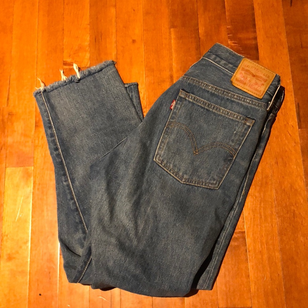 Levi Jeans 27 Wedgie Straight frayed cuff